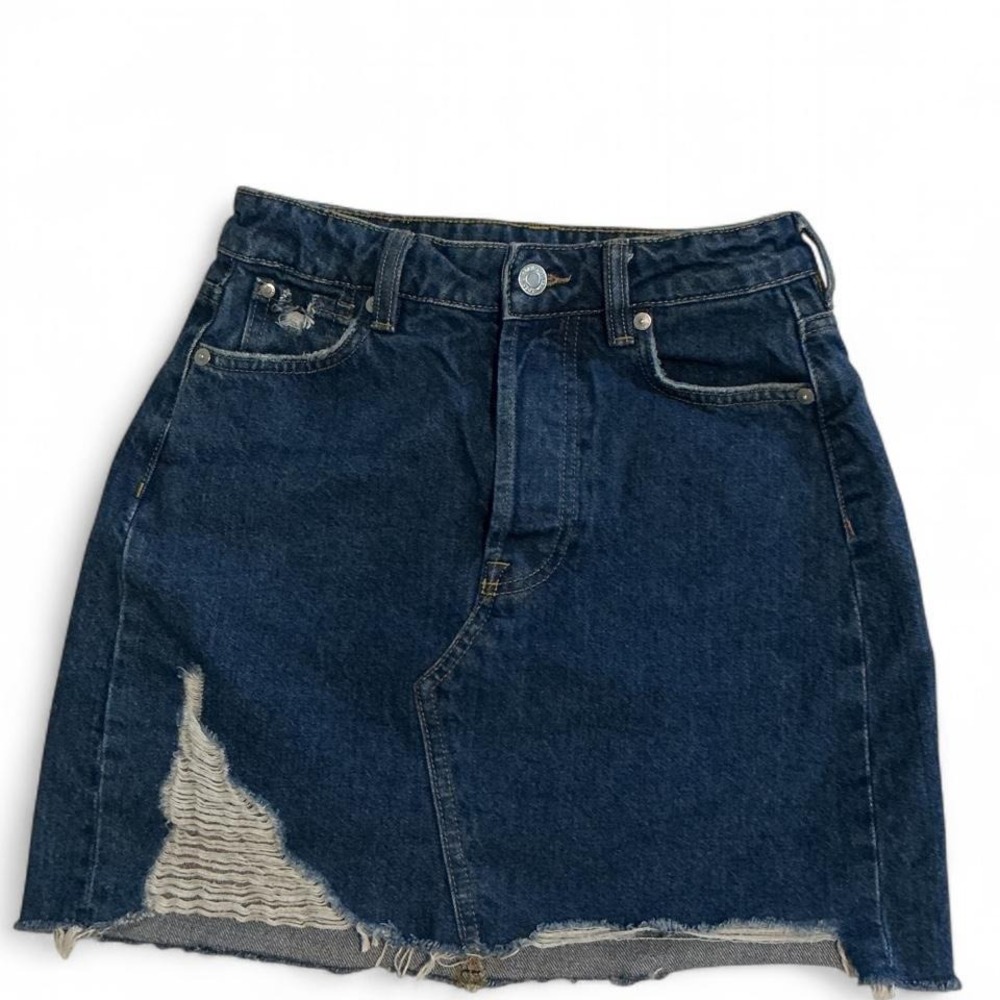 H&M &Denim Mini Skirt Womens Size 2 Dark Wash Excellent‎ Distressed Raw Hem